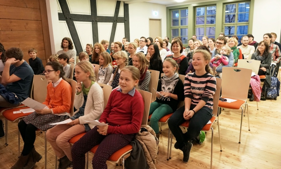 tl_files/dualingo_neu/News 2014 2015/Delf Zeugnisuebergabe.jpg